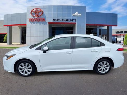 Used 2024 Toyota Corolla LE FWD image 6