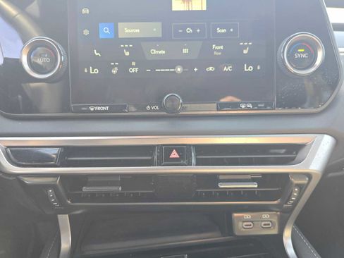 Used 2025 Lexus RX 350 FWD image 28