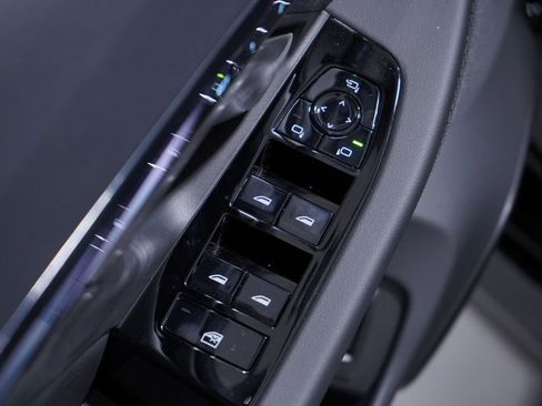 New 2026 BMW i5 eDrive40 w/ M Sport Package image 15