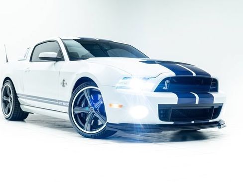 Used 2014 Ford Mustang Shelby GT500 w/ Equipment Group 821A RWD image 5