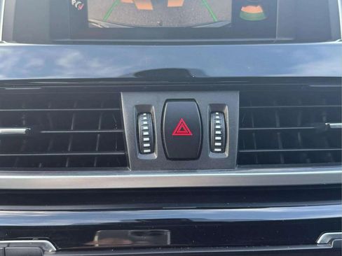 Used 2017 BMW X1 sDrive28i image 16