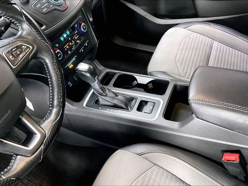 Used 2017 Ford Escape SE w/ SE Sport Appearance Package FWD image 17