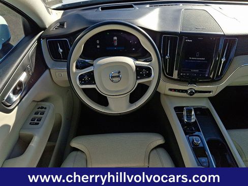 Certified 2022 Volvo XC60 B6 Inscription w/ Advanced Package image 12