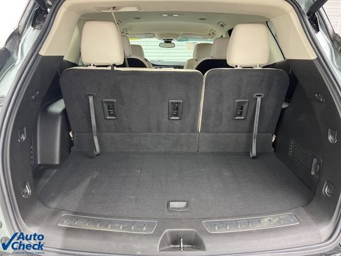 Certified 2023 Buick Enclave Essence image 26