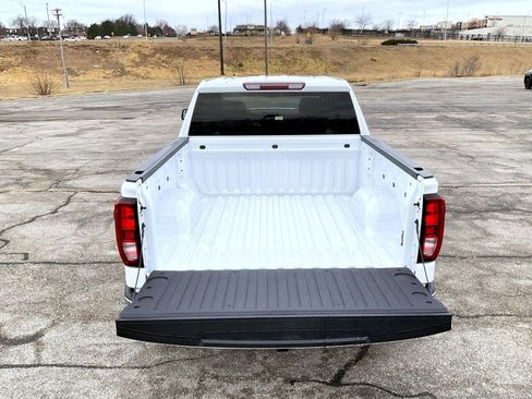 New 2026 GMC Sierra 1500 SLE w/ X31 Off-Road Package AWD/4WD image 22