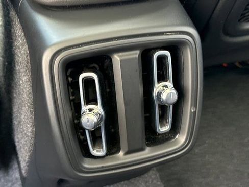 Certified 2025 Volvo XC40 B5 Plus AWD/4WD image 13