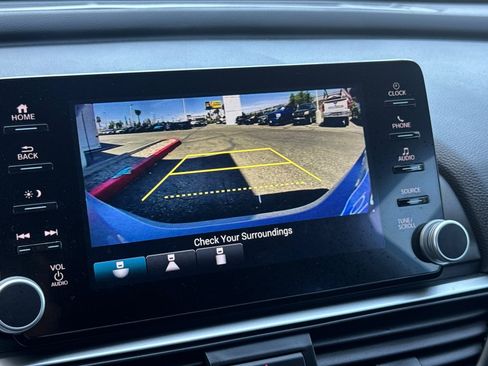 Used 2022 Honda Accord Sport image 19