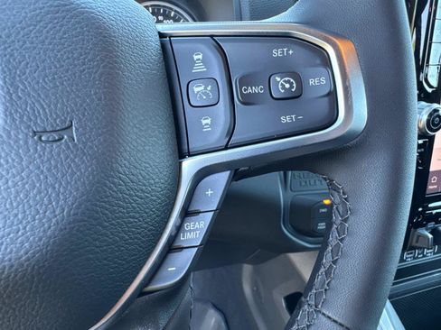 New 2026 RAM 2500 Big Horn AWD/4WD image 30
