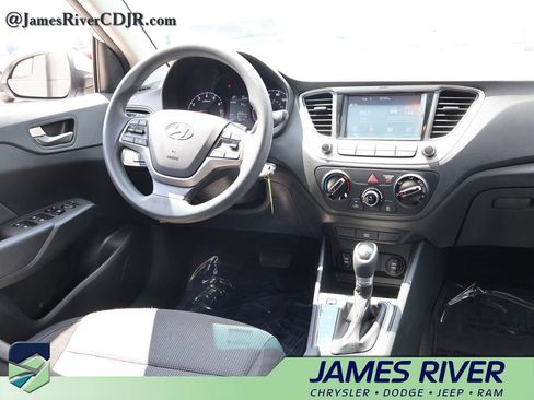 Used 2019 Hyundai Accent SEL w/ Cargo Package FWD image 12