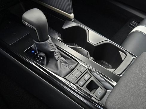 Certified 2026 Toyota Camry SE FWD image 15