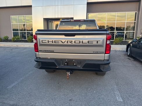 Used 2024 Chevrolet Silverado 1500 Custom Trail Boss w/ LPO, Dark Essentials Package image 8