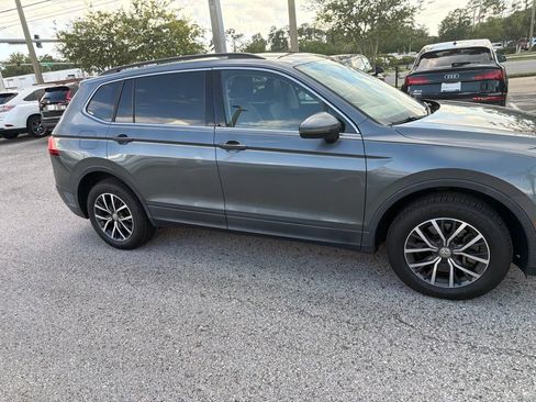 Used 2019 Volkswagen Tiguan SE w/ Panoramic Sunroof Package FWD image 26