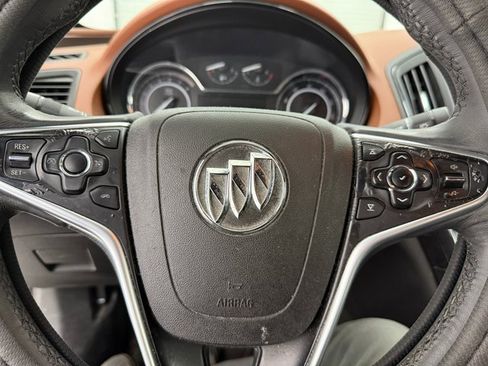 Used 2016 Buick Regal image 10