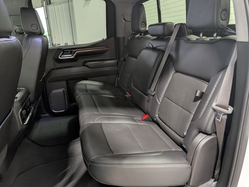 Used 2024 GMC Sierra 1500 Denali w/ Denali Reserve Package AWD/4WD image 18