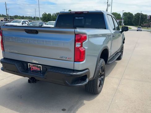 Used 2024 Chevrolet Silverado 1500 ZR2 w/ Technology Package AWD/4WD image 8