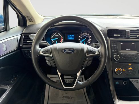 Used 2018 Ford Fusion S w/ Equipment Group 101A FWD image 27