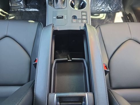 Certified 2026 Toyota Highlander XLE AWD/4WD image 18