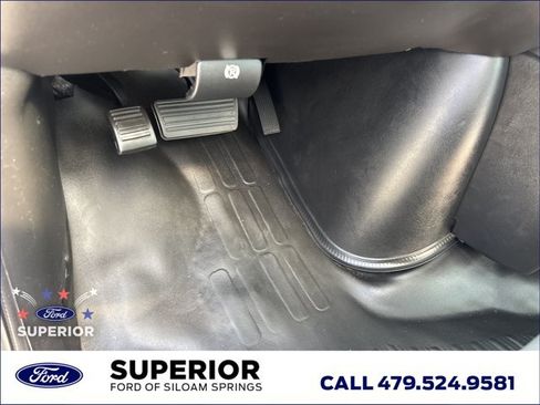 Used 2024 Chevrolet Express 3500 w/ Power Convenience Package RWD image 18