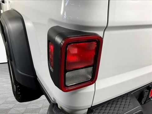 Used 2020 Jeep Gladiator Sport w/ Quick Order Package 24S AWD/4WD image 24