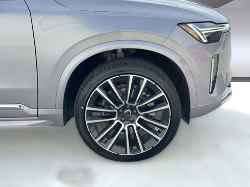 New 2026 Volvo XC90 B6 Plus w/ Protection Package Premier image 11