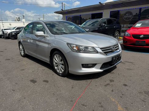 Used 2015 Honda Accord EX image 10