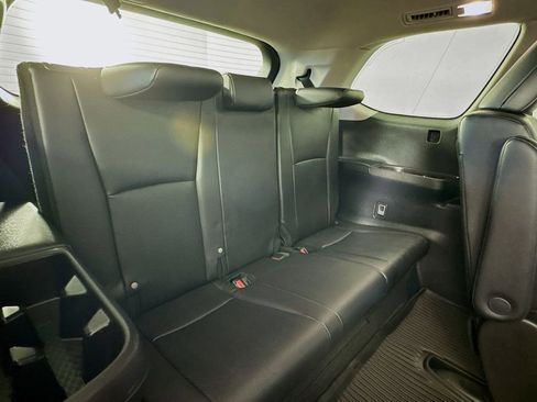 Used 2024 Toyota Grand Highlander XLE image 32