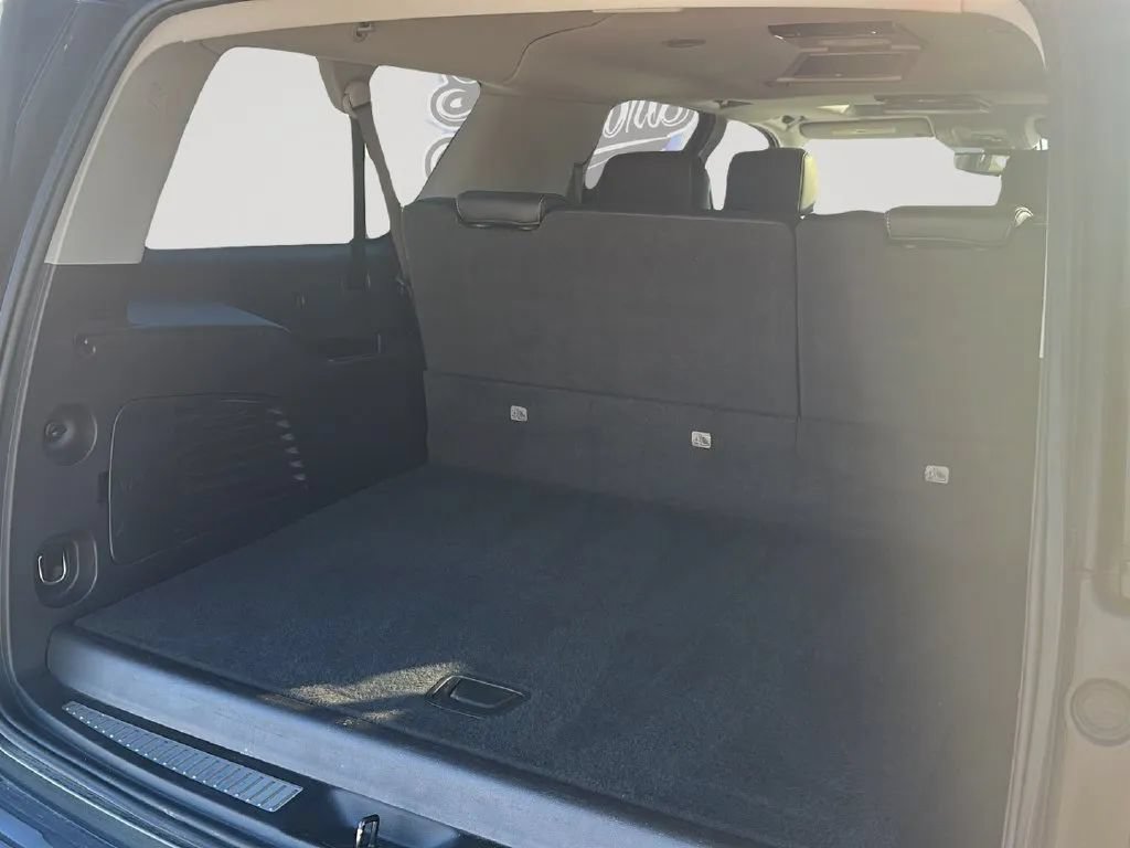 Used 2020 GMC Yukon XL SLT w/ Open Road Package AWD/4WD image 17