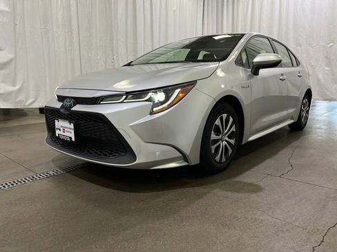 Certified 2021 Toyota Corolla LE FWD image 22