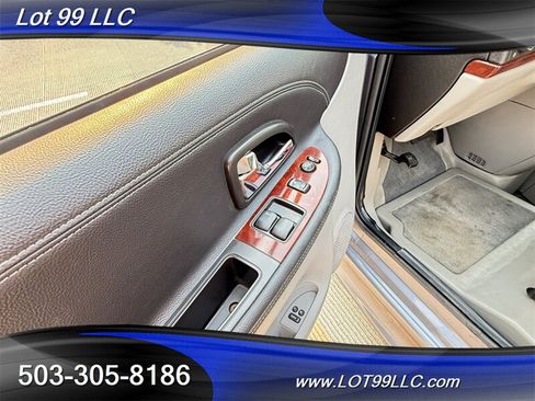 Used 2007 Buick Terraza CXL w/ Driver Confidence Package FWD image 33