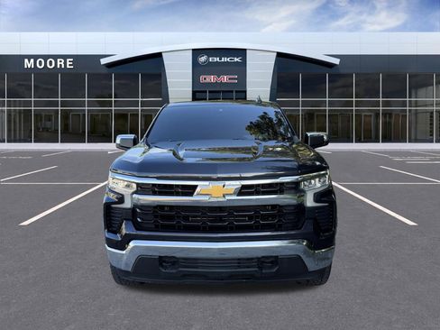 Used 2022 Chevrolet Silverado 1500 LT AWD/4WD image 3