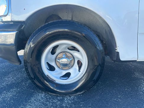 Used 2003 Ford F150 XL image 9