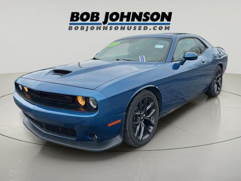 Used 2020 Dodge Challenger R/T w/ Plus Package RWD image 7