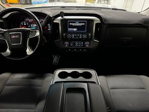 Used 2018 GMC Sierra 1500 SLE w/ Suspension Package, Off-Road AWD/4WD image 19