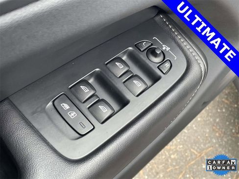 Used 2023 Volvo XC60 B5 Ultimate image 16