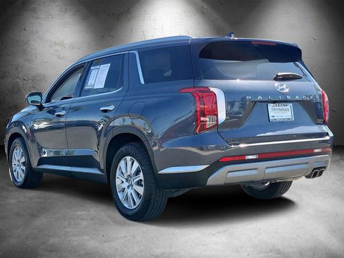 Used 2024 Hyundai Palisade SEL FWD image 4