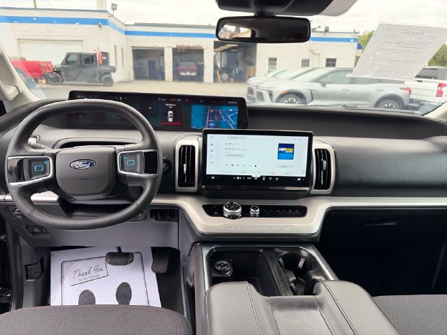Used 2025 Ford Expedition Max Active AWD/4WD image 20