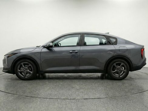 Used 2025 Kia K4 LXS FWD image 5