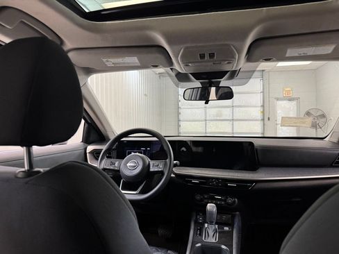 New 2026 Nissan Kicks SV w/ SV Premium Package AWD/4WD image 19