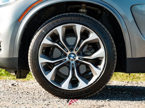 Used 2015 BMW X5 xDrive35d image 15