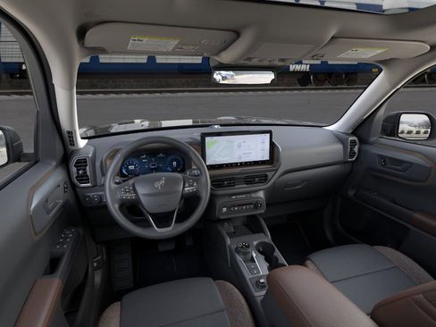 New 2025 Ford Bronco Sport Outer Banks image 9