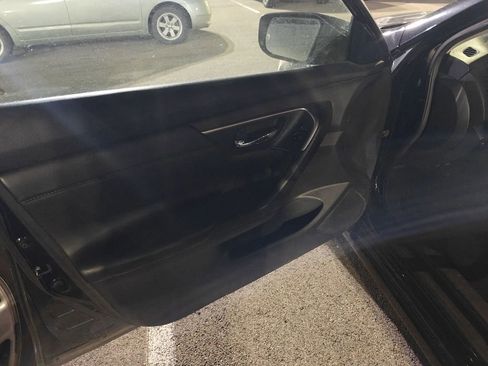 Used 2015 Nissan Altima 2.5 S w/ Special Edition Package image 6