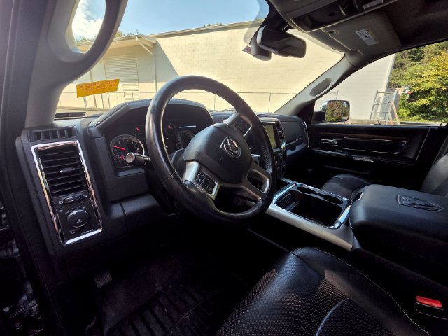 Used 2016 RAM 2500 Laramie w/ Convenience Group AWD/4WD image 18