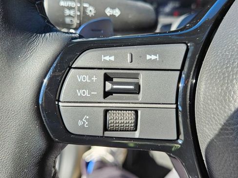 Certified 2025 Acura ADX Base image 24