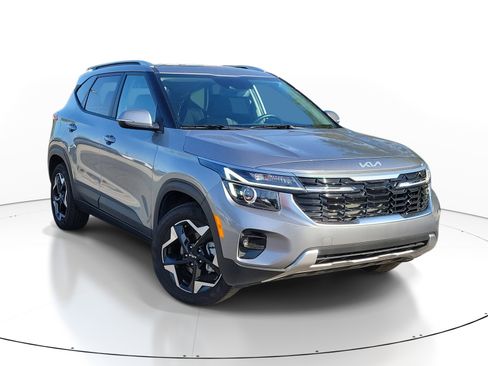 Used 2025 Kia Seltos S FWD image 1