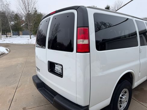 Used 2015 Chevrolet Express 2500 LS image 39
