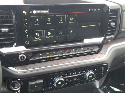 New 2026 GMC Sierra 1500 SLT w/ SLT Premium Package image 8