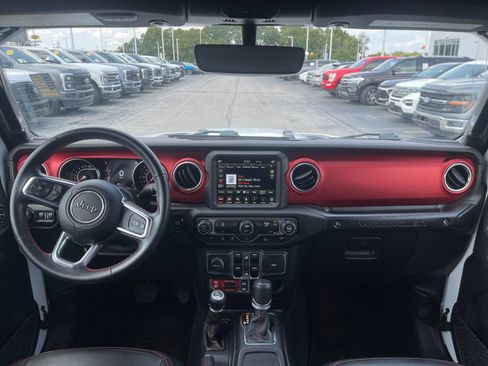 Used 2021 Jeep Wrangler Unlimited Rubicon AWD/4WD image 15