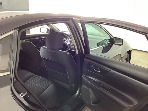 Used 2017 Nissan Altima 2.5 S w/ Power Driver Seat Package FWD image 21