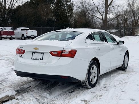 Used 2019 Chevrolet Malibu LS image 4
