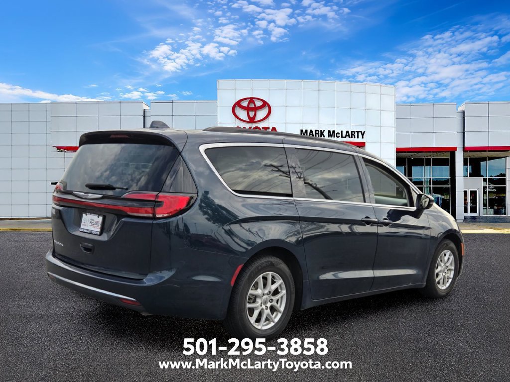 Used 2022 Chrysler Pacifica Touring-L FWD image 5